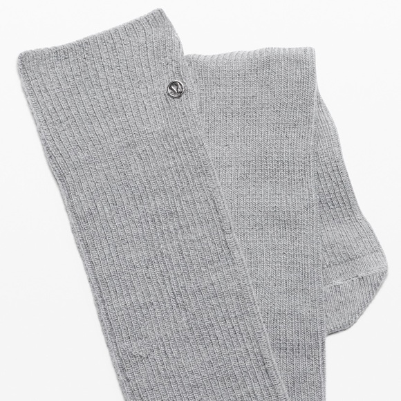 NEW! Lululemon Savasana Socks Purple Dk Gray Cream - Picture 5 of 6